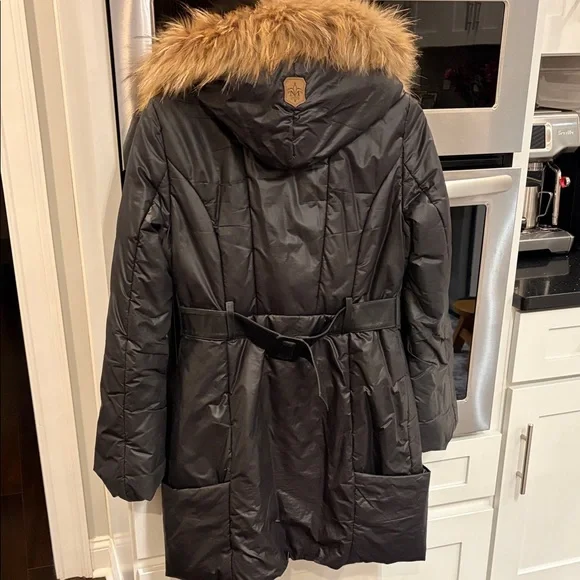 Mackage Women's Black Fur-Trimmed Hooded Coat size medium - Picture 5 of 6